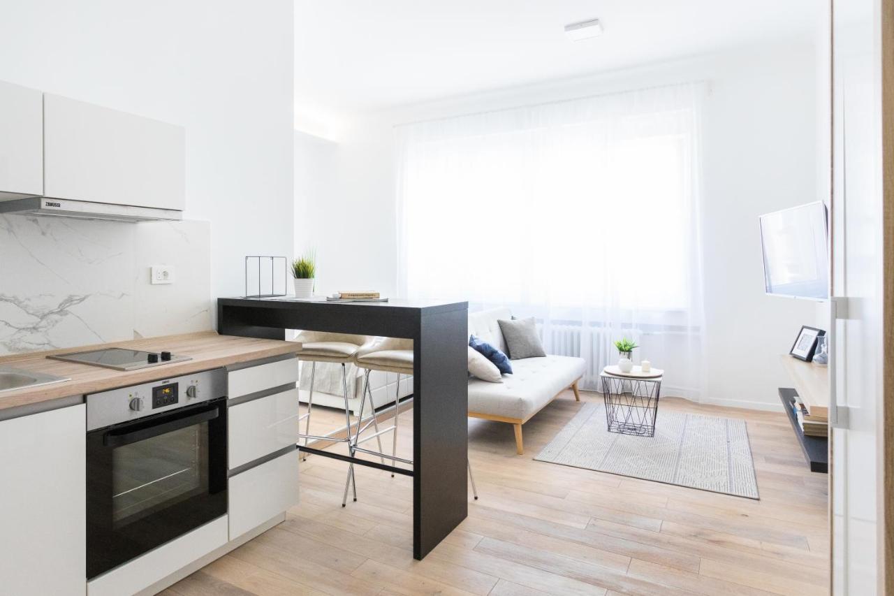 Flower Square Apartments Загреб Экстерьер фото