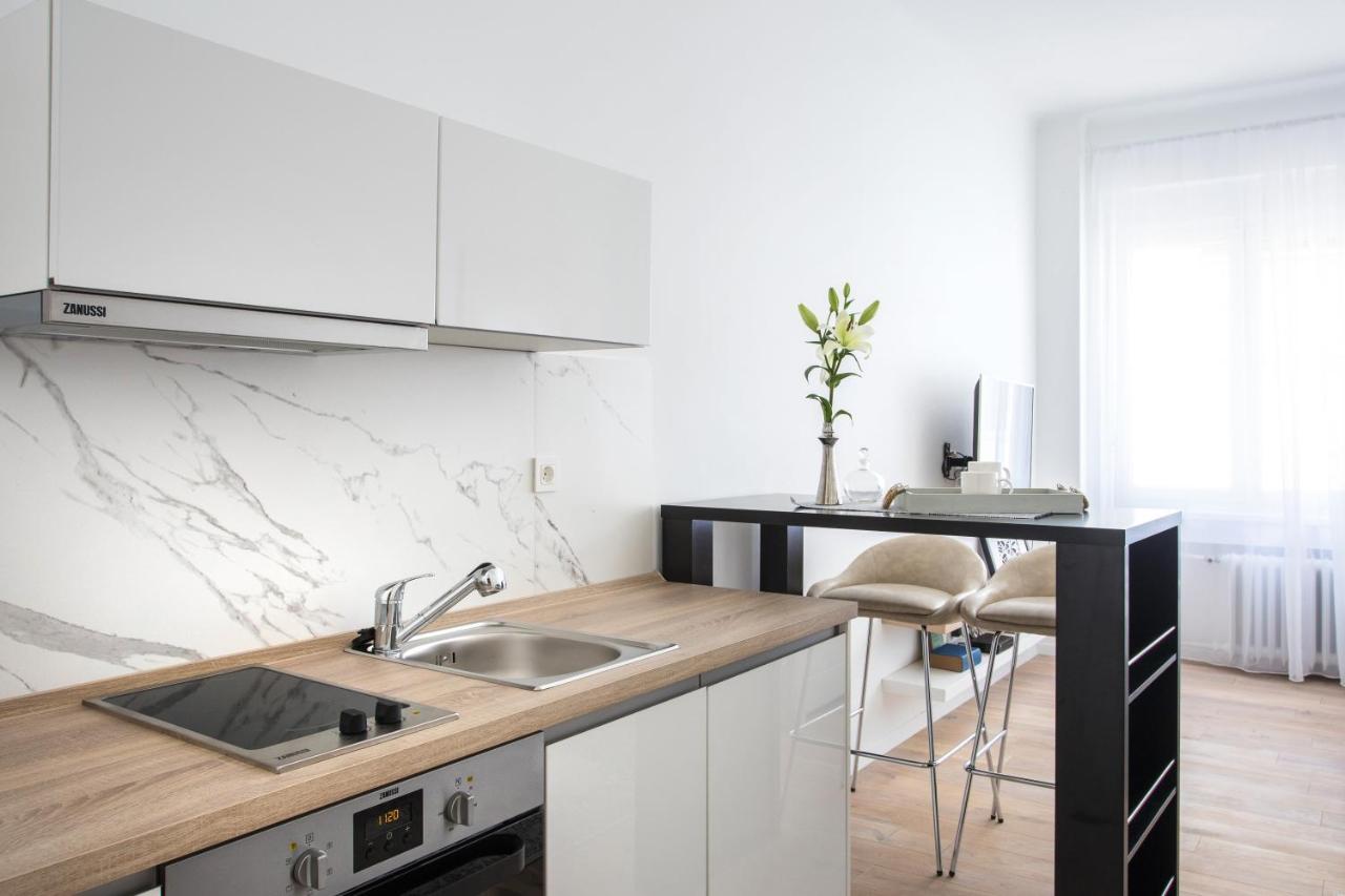 Flower Square Apartments Загреб Экстерьер фото